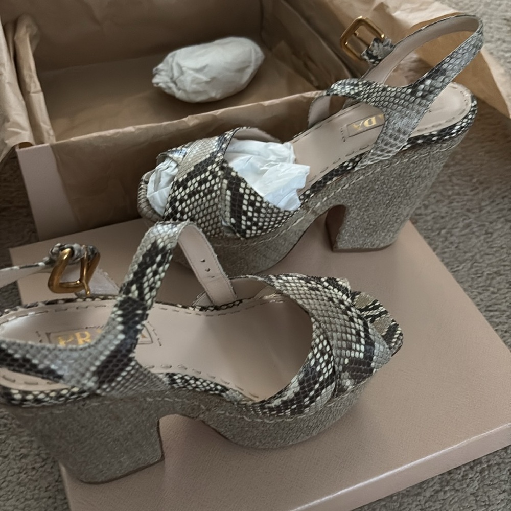 Prada sandals. Pitone Roccia. 37.5 - Picture 3 of 5